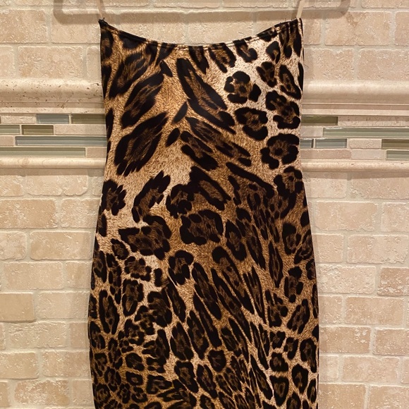 Leopard Print Strapless Mini Dress with Wire Sweetheart Front - Picture 9 of 10